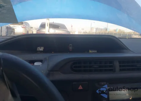 2012 Toyota Prius C One z USA, uszkodzony, nr VIN JTDKDTB30C1509378